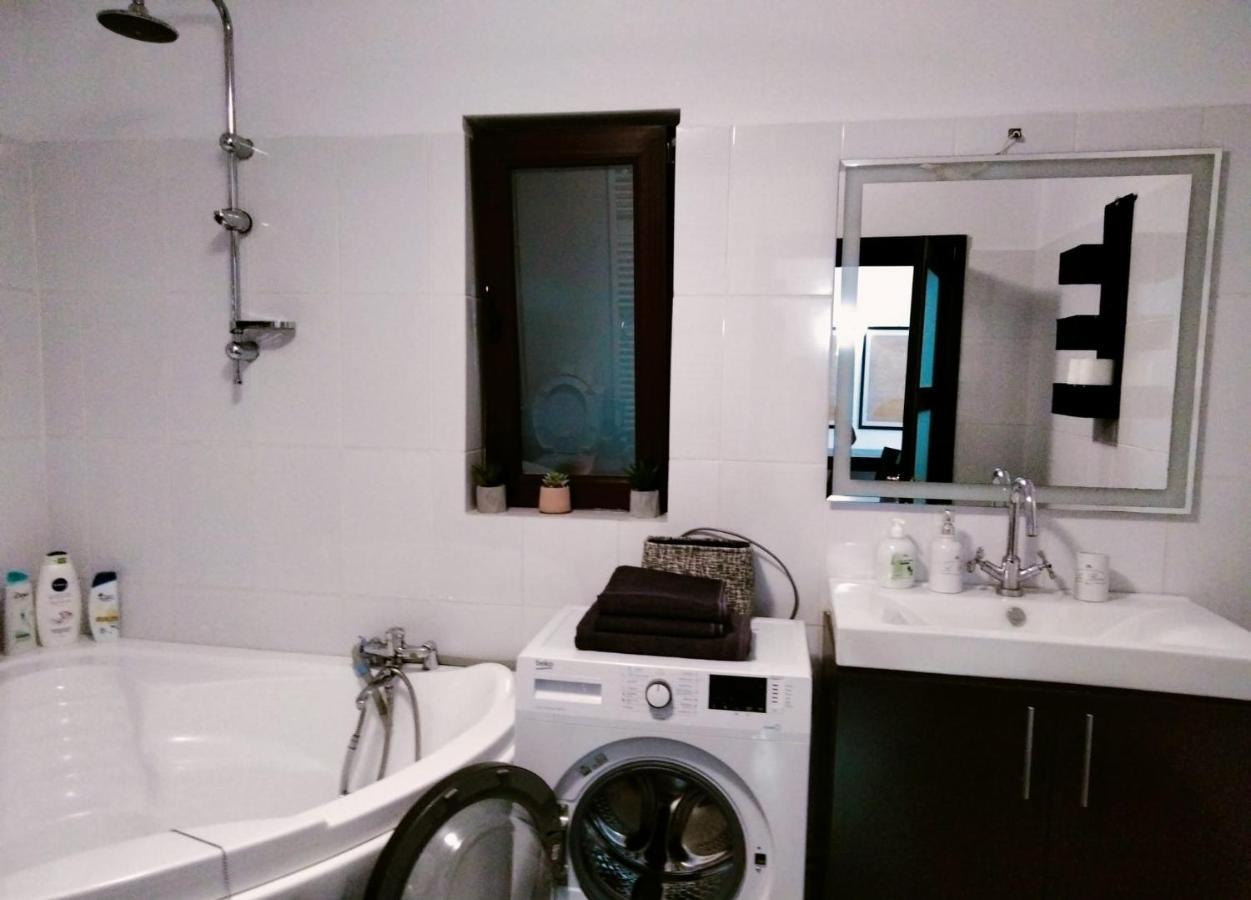 Vila Roxana Pangarati Екстериор снимка