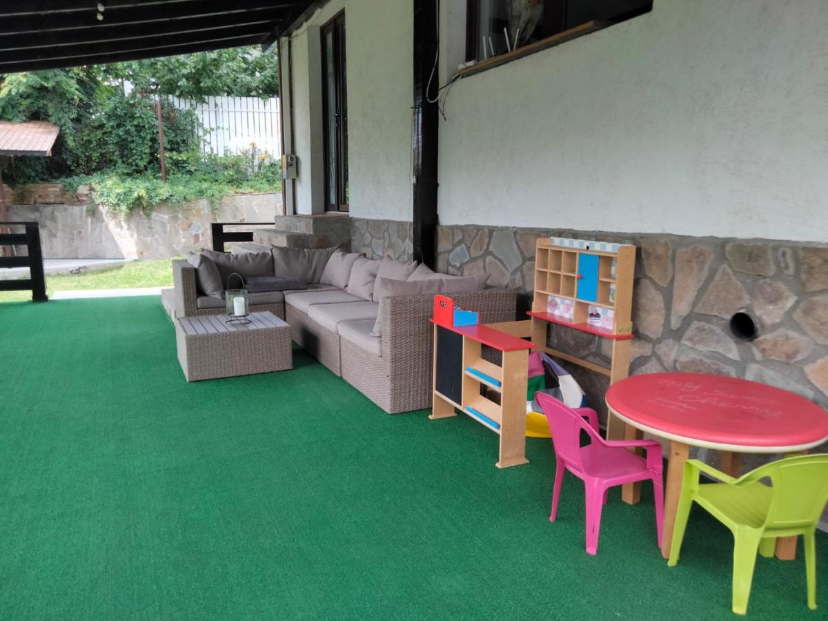 Vila Roxana Pangarati Екстериор снимка