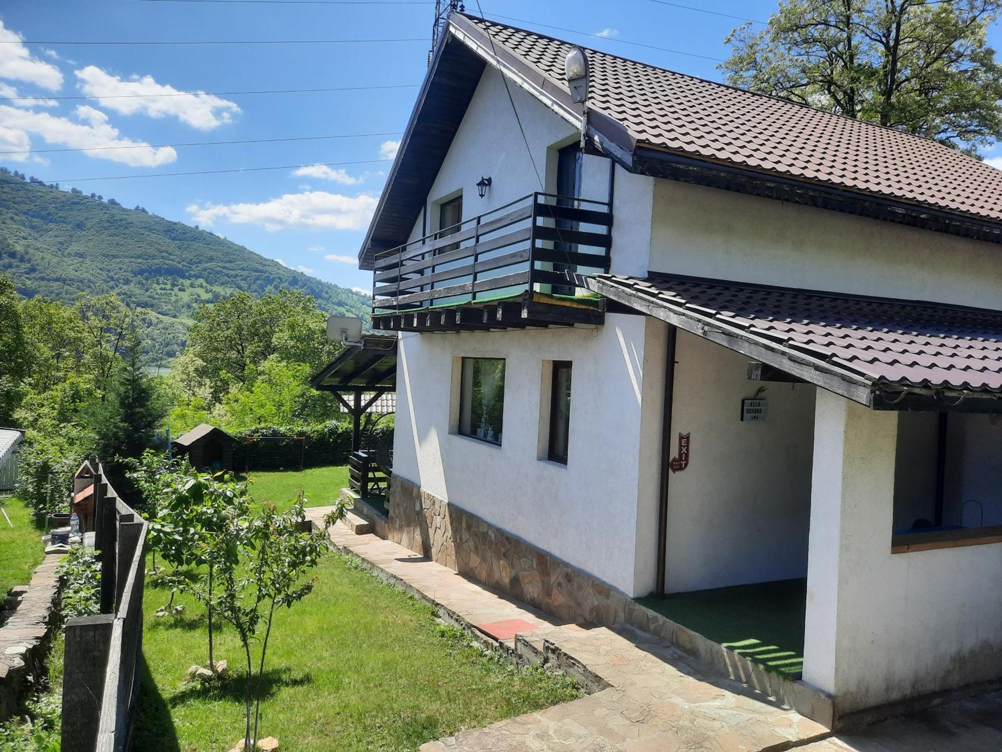 Vila Roxana Pangarati Екстериор снимка