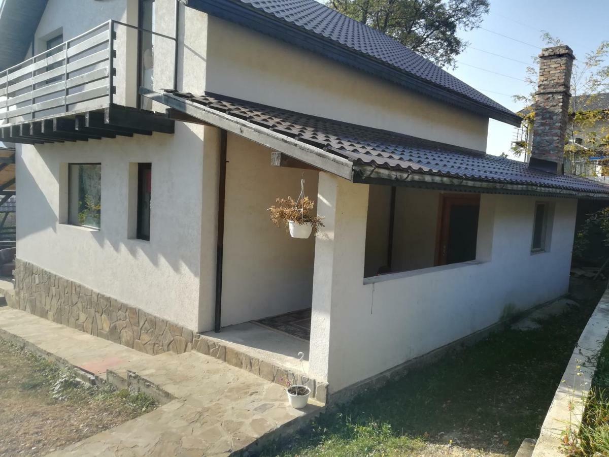 Vila Roxana Pangarati Екстериор снимка